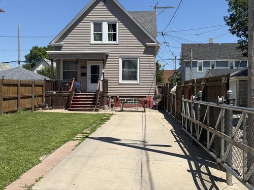 1120 S 32nd Street, Milwaukee, WI, 53215 | Card Image