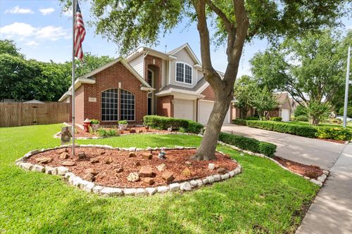 2213 Laura Elizabeth Trl, Mansfield, TX, 76063-5189 | Card Image