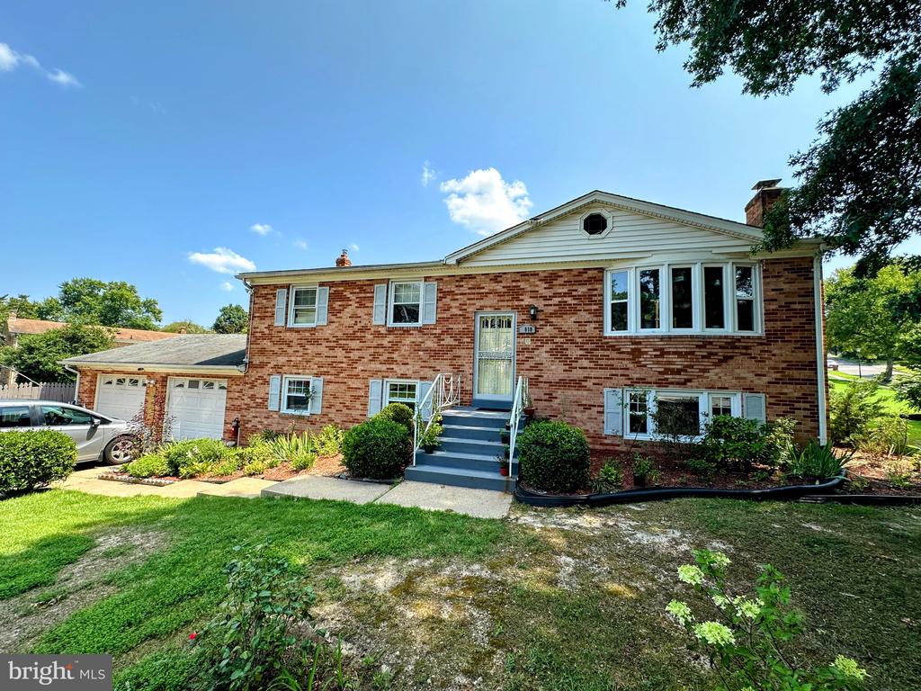 Altamont Pl, District Heights, MD 20747