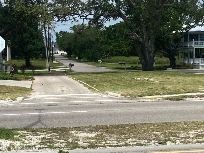 entrance to Gulf View from Beach Blvd | Image 10
