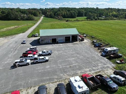 5 Amity Lane, Pittston, ME, 04345 | Card Image