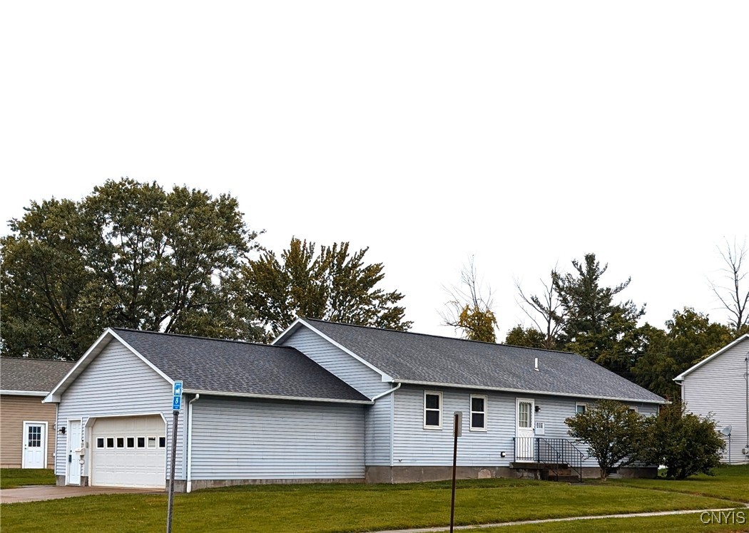 Hartwell Ave, East Syracuse, NY 13057
