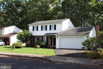 208 Crestview Drive, House other with 4 bedrooms, 2 bathrooms and null parking in TELFORD PA | Image 2