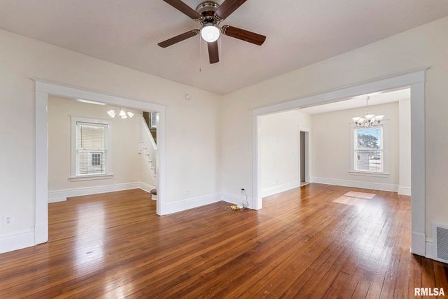 1647 37 Th St, House other with 3 bedrooms, 2 bathrooms and null parking in Rock Island IL | Image 13
