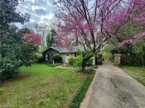 1905 Fox Creek Ct, High Point, NC, 27265-1498 | Card Image