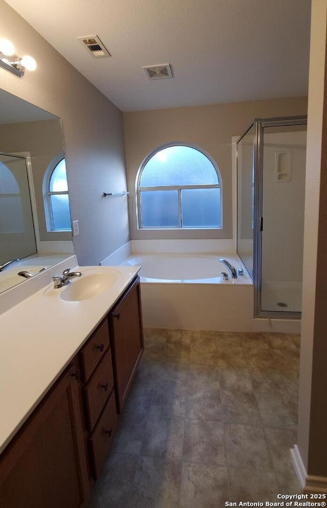 15847 Manes Grv, House other with 3 bedrooms, 2 bathrooms and null parking in San Antonio TX | Image 7