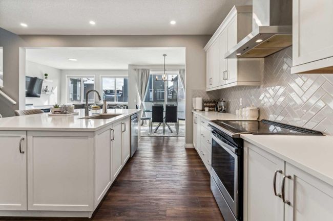 236 Red Sky Terrace Ne, Home with 6 bedrooms, 4 bathrooms and 4 parking in Calgary AB | Image 6