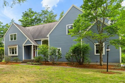136 Davis Rd, Acton, MA, 01720-7723 | Card Image