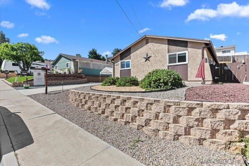 9254 Shadow Hill Rd, Santee, CA, 92071 | Card Image