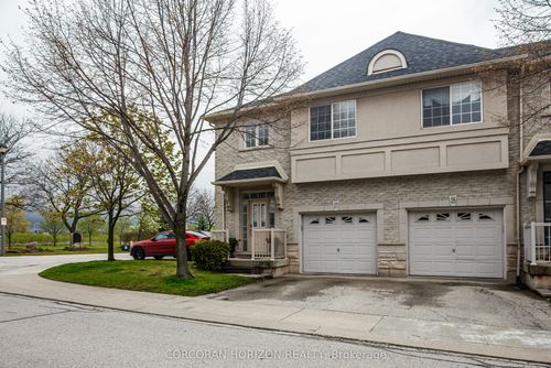 17-5080 Fairview St, Burlington, ON, L7L7E9 | Card Image
