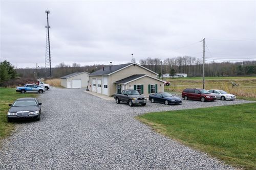 10320 Brosius Rd, Garrettsville, OH, 44231-9410 | Card Image