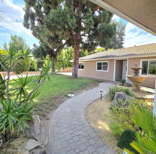 4126 Avocado Blvd, La Mesa, CA, 91941-7206 | Card Image