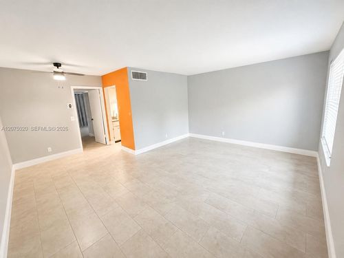 105-419 Us Highway 1, North Palm Beach, FL, 33408-5518 | Card Image