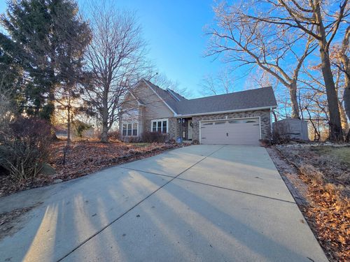 b-1025 Rosewood Dr, Carpentersville, IL, 60110-1995 | Card Image