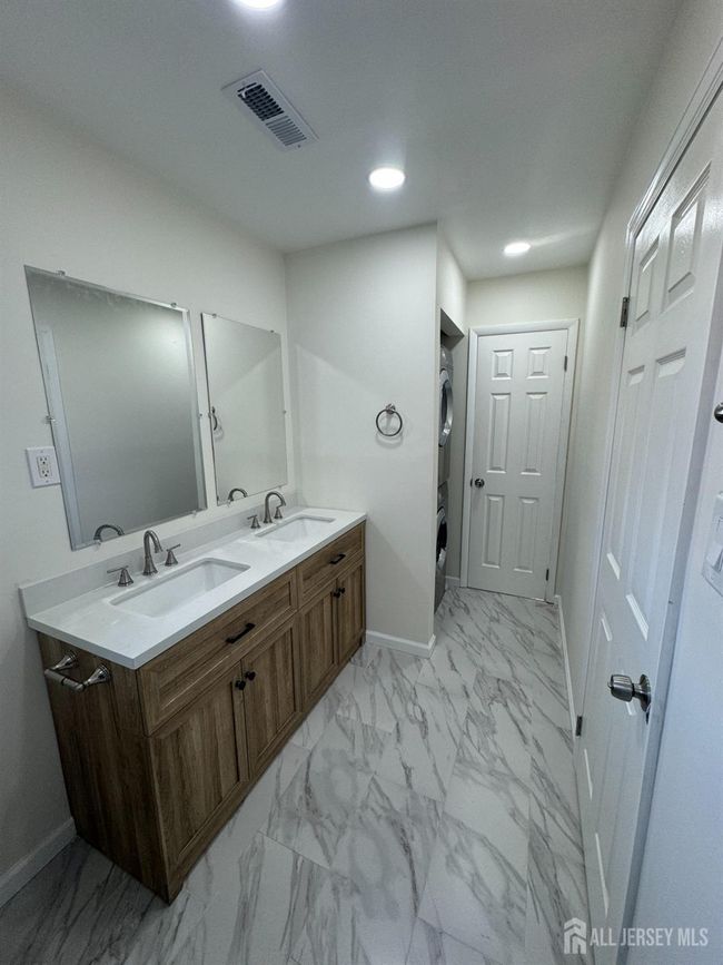 17 Spyglass Ct, Townhouse with 2 bedrooms, 2 bathrooms and null parking in East Windsor NJ | Image 15