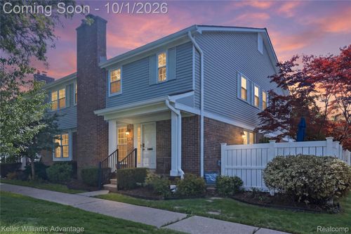 42142 Gladwin St, Northville, MI, 48167-2404 | Card Image