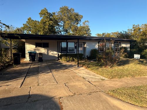 4025 Eastland St, Fort Worth, TX, 76119-2928 | Card Image