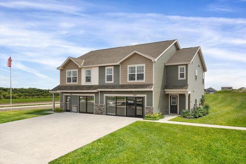 1916 Highview Ter, Shakopee, MN, 55379-5540 | Card Image