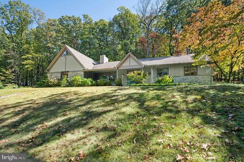 4604 Lehnenberg Rd, KINTNERSVILLE, PA, 18930-9751 | Card Image