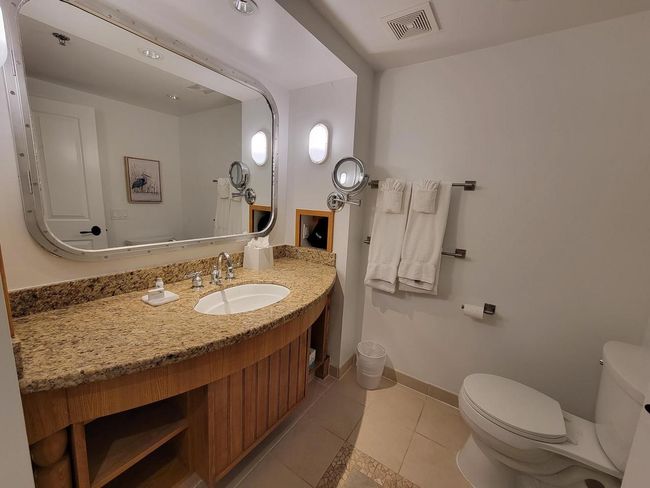 1001 - 2400 E Geneva St, Condo with 1 bedrooms, 1 bathrooms and null parking in DELAVAN WI | Image 9