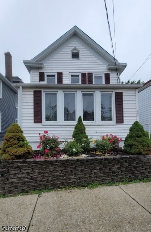 82 S Main St, Wharton, NJ, 07885-2128 | Card Image
