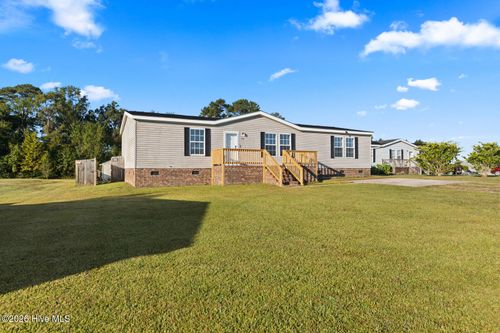 118 Cypress Knee Dr, Richlands, NC, 28574-8389 | Card Image
