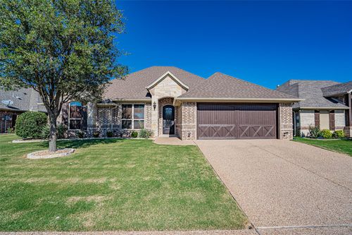 917 Joshua Ct, Granbury, TX, 76048-1302 | Card Image