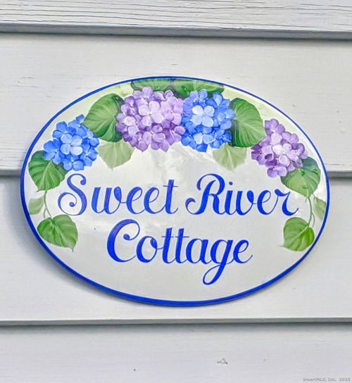 10 Hazel Plain Rd, Woodbury, CT, 06798-1917 | Card Image