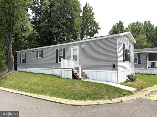 9500 Beech Park St, CAPITOL HEIGHTS, MD, 20743-5009 | Card Image
