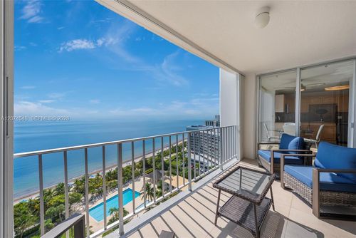 16f-881 Ocean Dr, Key Biscayne, FL, 33149-2636 | Card Image