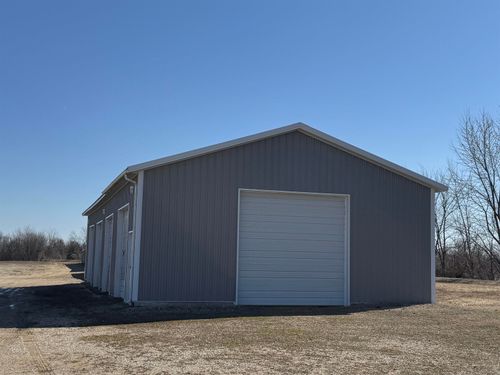 236 Elm St, Allison, IA, 50602-7717 | Card Image