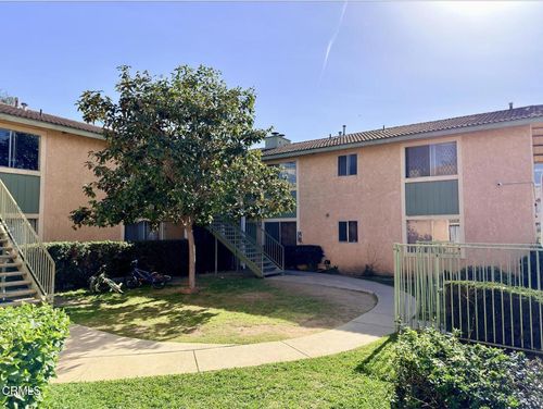1208 E Ventura St, Santa Paula, CA, 93060-2962 | Card Image