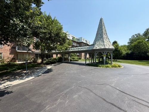 415t-5125 Blodgett Avenue, Downers Grove, IL, 60515 | Card Image