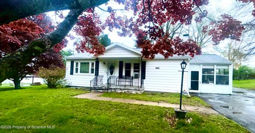 8 Oak Drive, Dallas, PA, 18612 | Card Image