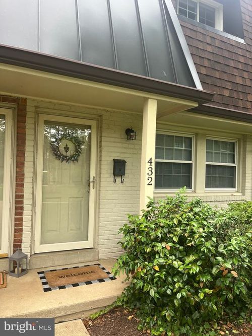 432 James Ct, FALLS CHURCH, VA, 22046-4122 | Card Image
