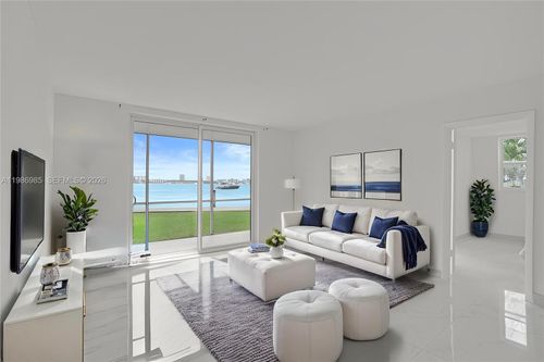 apt-s106-3020 Marcos Dr, Aventura, FL, 33160-2557 | Card Image