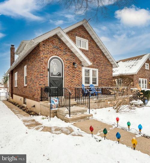 2054 Cleveland Ave, READING, PA, 19609-2004 | Card Image