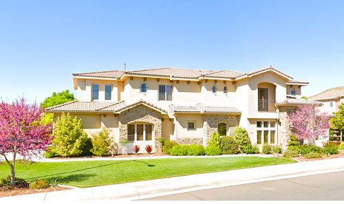 823 Majestic Dr, Washington, UT, 84780-2142 | Card Image