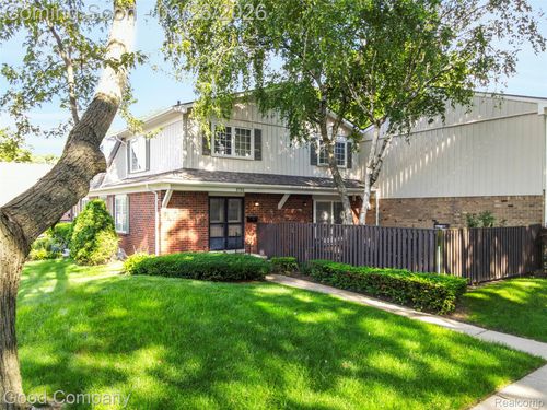 1795 Wickham St, Royal Oak, MI, 48073-1121 | Card Image
