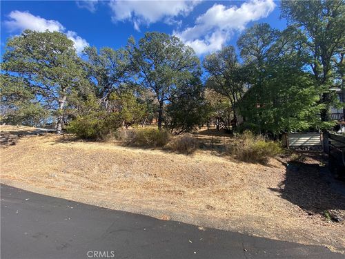 19210 N Shore Ct, Hidden Valley Lake, CA, 95467-8617 | Card Image