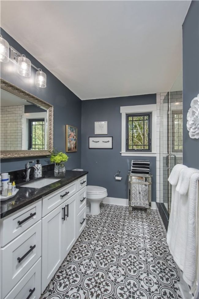 Hall Bath | Image 28