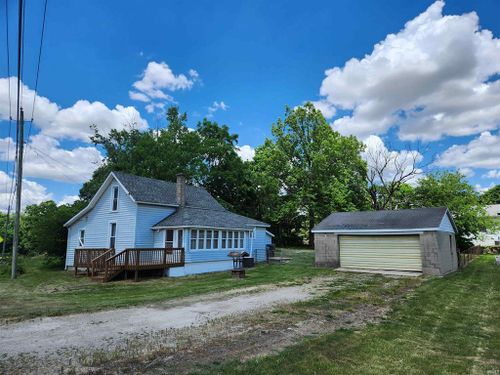 404 W Indiana Ave, Eaton, IN, 47338-9431 | Card Image