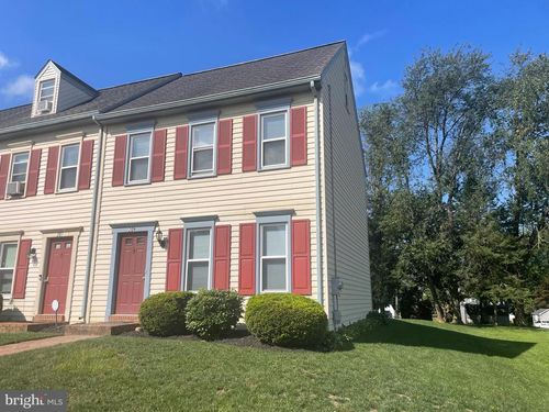 209 Cross Keys Dr, STRASBURG, PA, 17579-9645 | Card Image