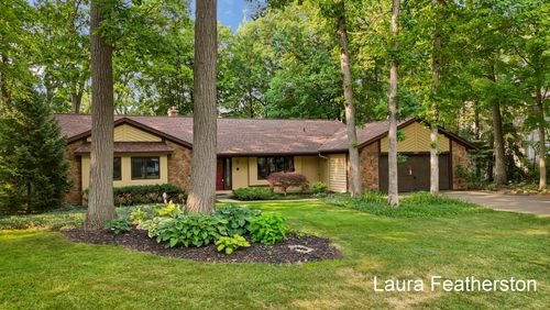 2091 Northridge Drive Ne, Plainfield Charter Township, MI, 49525 | Card Image