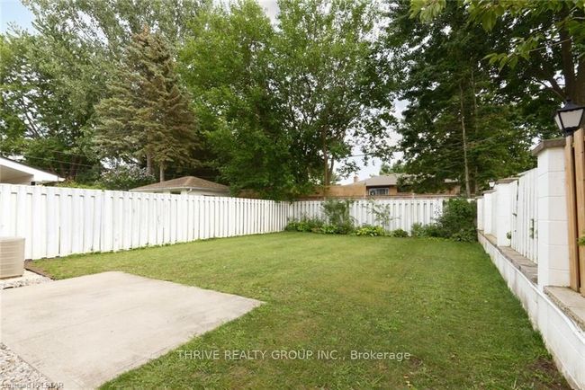 MAIN - 161 Base Line Rd W, Home with 3 bedrooms, 1 bathrooms and 2 parking in London ON | Image 19