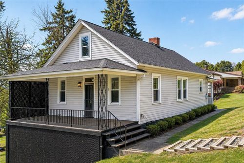 901 Saint Nicholas Dr, Donora, PA, 15033-2067 | Card Image