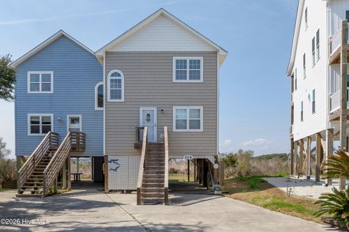 314 Bay Cir, N Topsail Beach, NC, 28460-9515 | Card Image