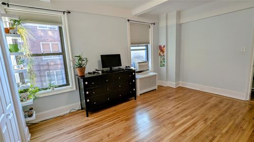 apt-3e-8300 Talbot St, Kew Gardens, NY, 11415-3517 | Card Image