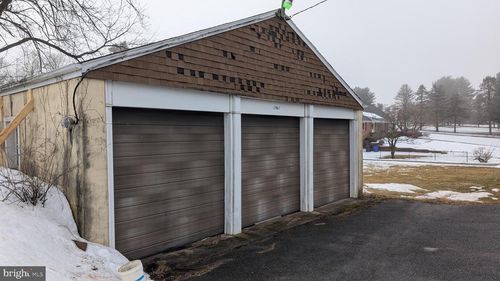 13967 Penn Shop Rd, MOUNT AIRY, MD, 21771-4623 | Card Image