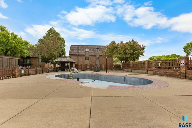 APT-102 - 3552 S Gateway Blvd, Condo with 2 bedrooms, 1 bathrooms and null parking in Sioux Falls SD | Image 13